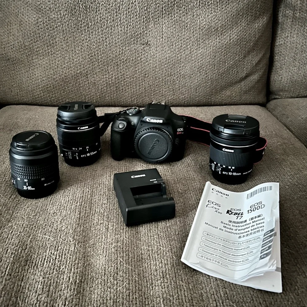 Canon EOS Rebel T7 Camera Bundle - Black